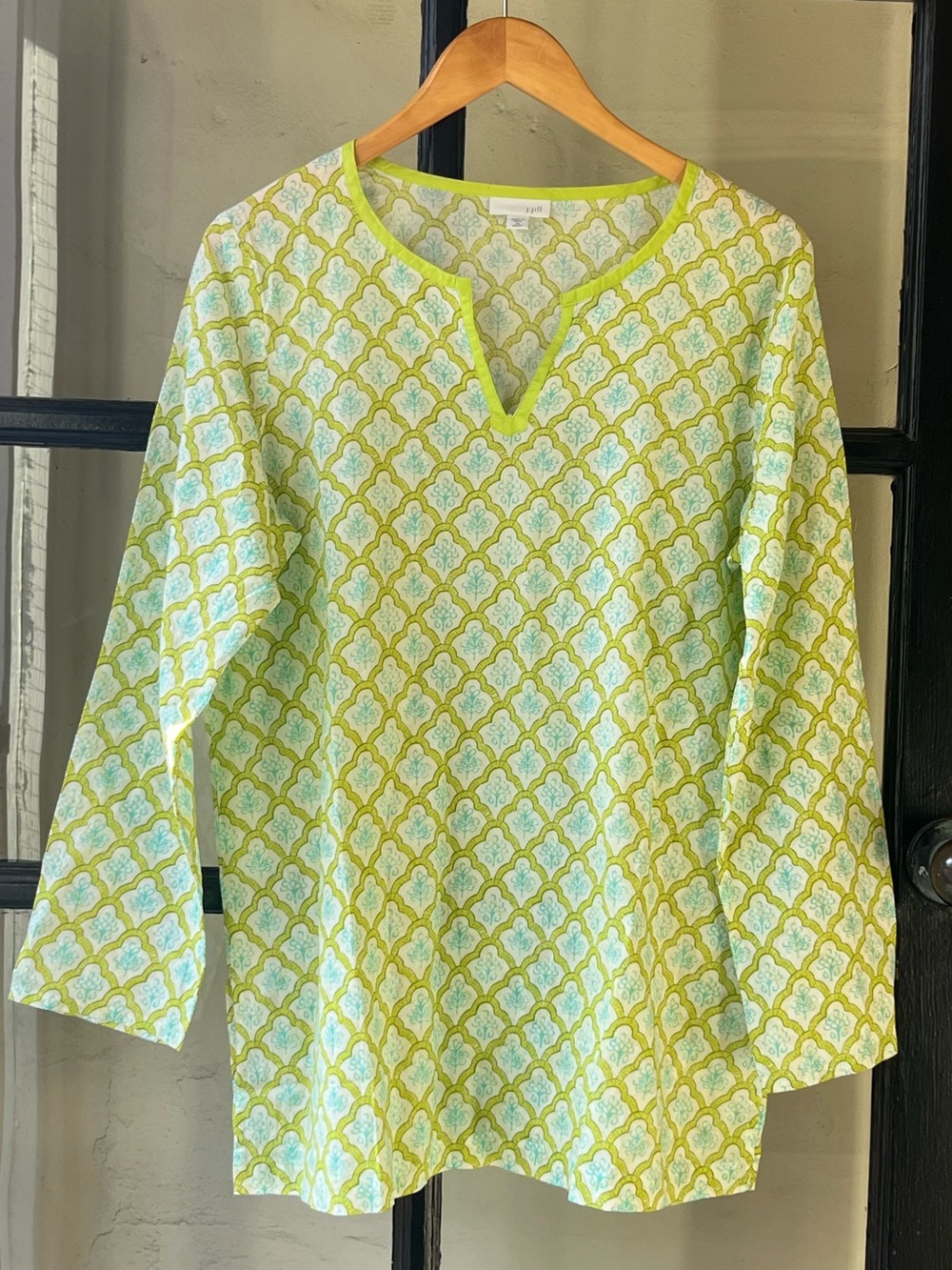 Beautiful J.Jill Lime Green & White Floral Motif Print Cotton Tunic Top